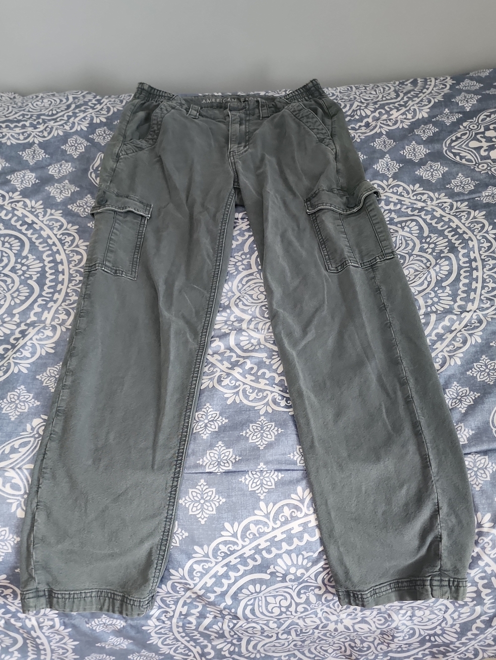 American Eagle Outfitters Women's Cargo Pants - Gray Blue Size 6